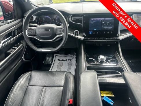 Used 2022 Jeep Wagoneer Series III w/ Premium Group I AWD/4WD image 20