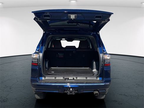 Used 2023 Toyota 4Runner Limited image 14