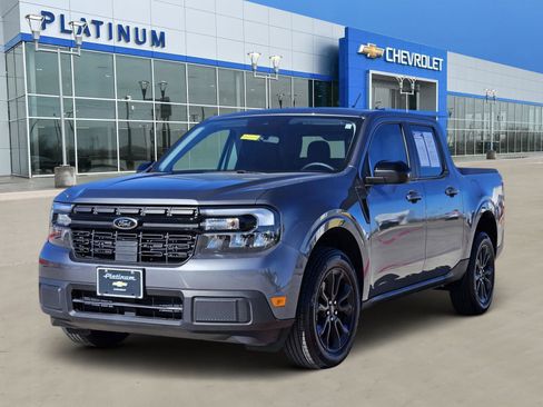 Used 2024 Ford Maverick Lariat w/ Black Appearance Package image 2