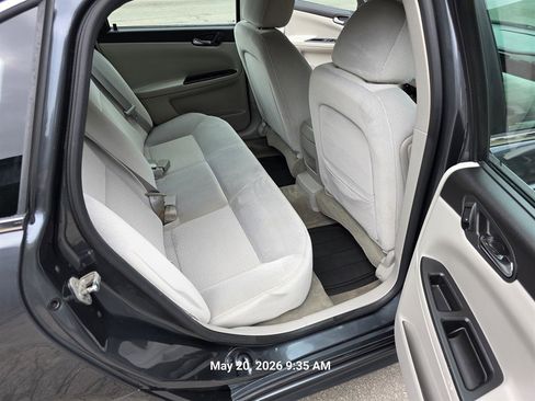 Used 2011 Chevrolet Impala LS FWD image 13