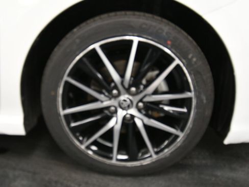 Certified 2024 Toyota Camry SE image 28