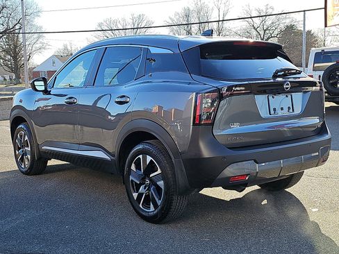 Used 2026 Nissan Kicks SV w/ Charging Package image 4