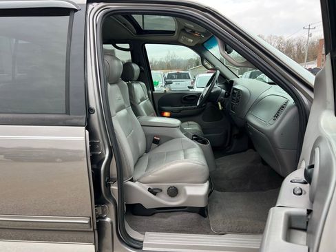 Used 2002 Ford F150 XLT image 23