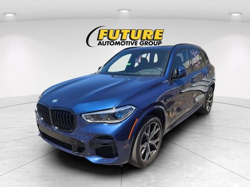 Used 2023 BMW X5 xDrive45e w/ Executive Package AWD/4WD image 3