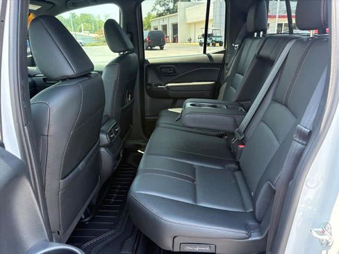 Used 2025 Honda Ridgeline TrailSport image 8