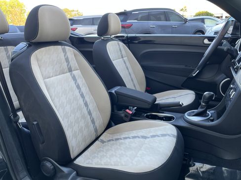 Used 2018 Volkswagen Beetle 2.0T Coast w/ Coast Lighting Package image 19