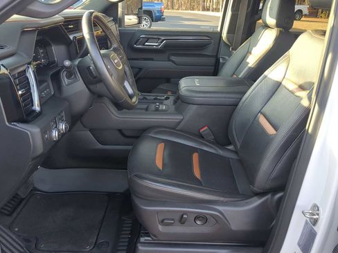 Used 2024 GMC Sierra 2500 AT4 w/ AT4 Premium Plus Package image 14
