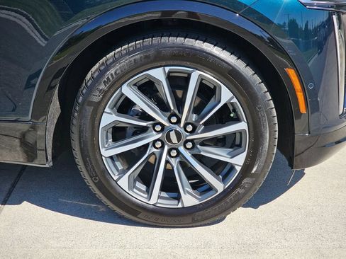 Certified 2024 Cadillac Lyriq Sport w/ LPO, Floor Liner Package AWD/4WD image 9