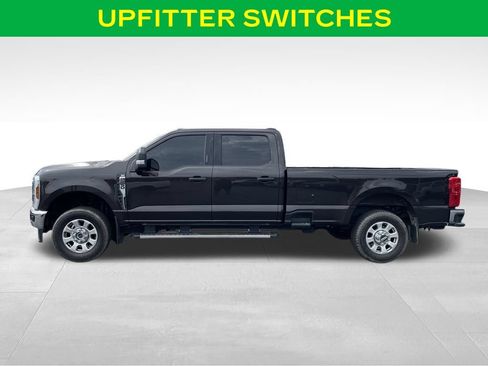 Used 2024 Ford F250 XLT w/ Snow Plow Prep Package AWD/4WD image 7