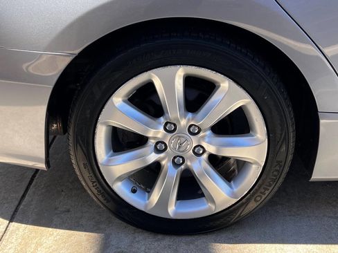 Used 2014 Acura RLX image 12