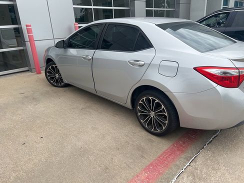 Used 2014 Toyota Corolla S FWD image 2
