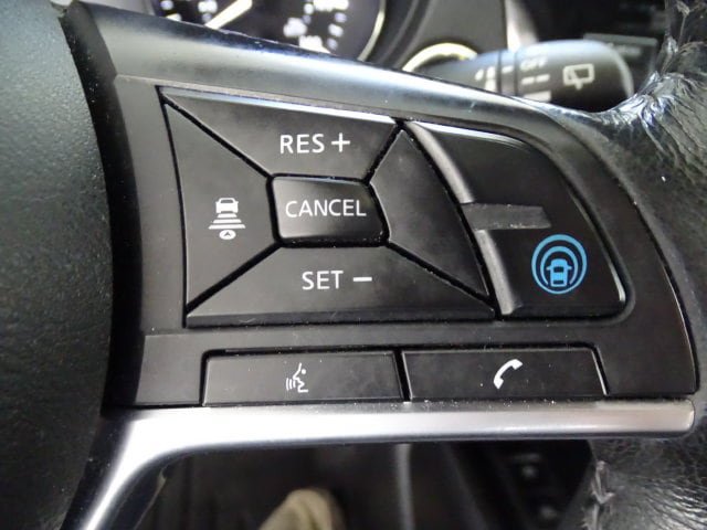 Used 2018 Nissan Rogue SL w/ Premium Package AWD/4WD image 8