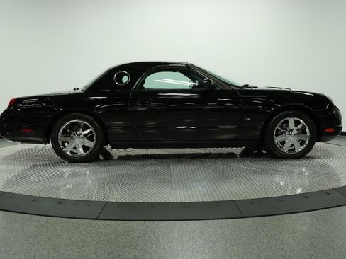Used 2003 Ford Thunderbird RWD image 10