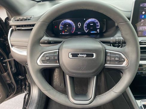 Used 2023 Jeep Compass High Altitude AWD/4WD image 10