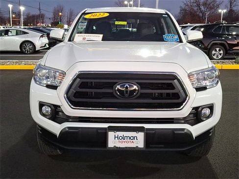 Certified 2022 Toyota Tacoma SR5 image 3