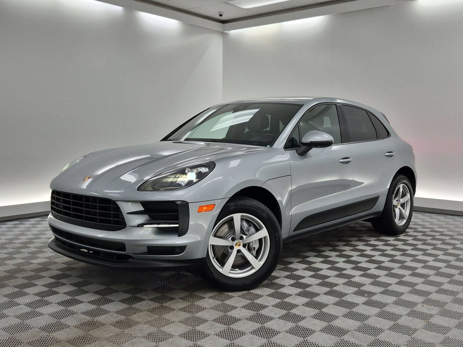 Used 2021 Porsche Macan w/ Driver Memory Package AWD/4WD image 1