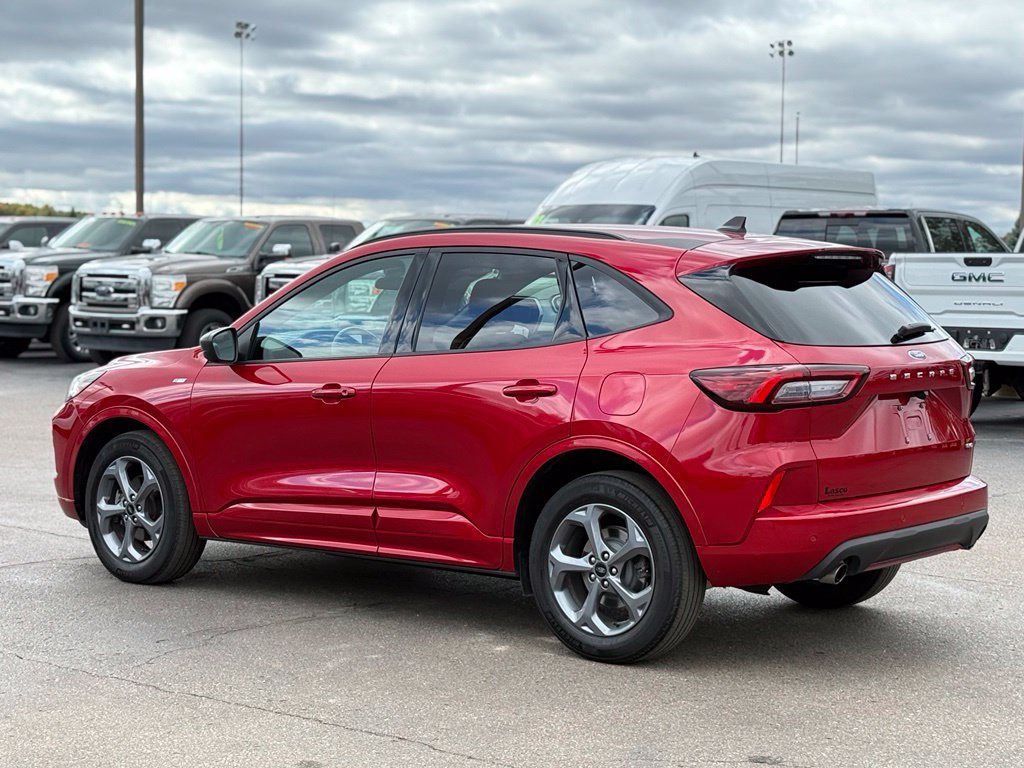 Used 2023 Ford Escape ST-Line w/ Tech Pack #1 AWD/4WD image 33