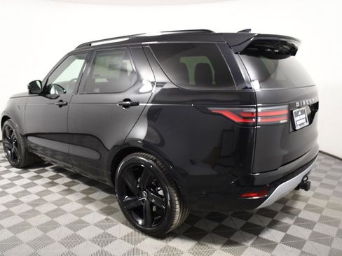 New 2026 Land Rover Discovery Limited Edition image 3