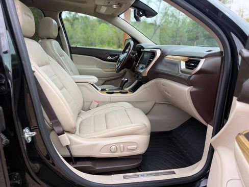 Used 2018 GMC Acadia Denali FWD image 15