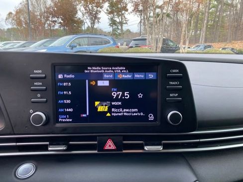 Used 2023 Hyundai Elantra SEL w/ Cargo Package image 12