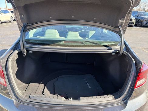 Used 2020 Hyundai Elantra SEL image 15