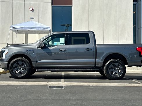 New 2025 Ford F150 Lightning Lariat image 6