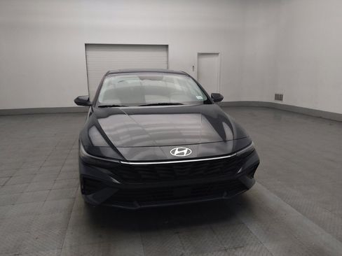 Used 2025 Hyundai Elantra SEL image 14