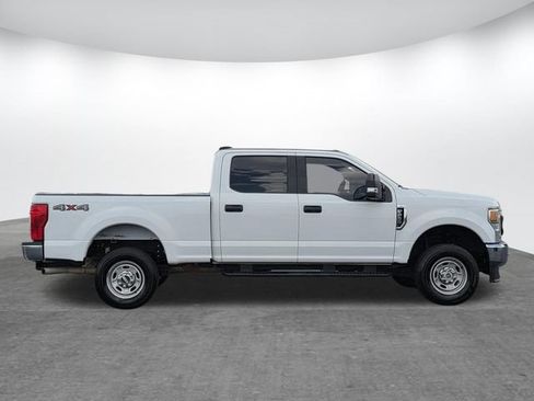 Used 2022 Ford F250 XL w/ Power Equipment Group AWD/4WD image 3