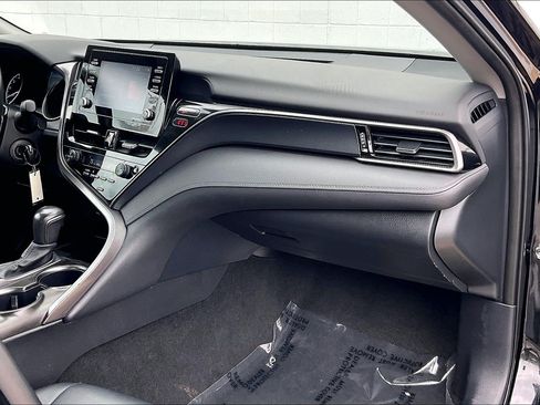 Used 2024 Toyota Camry SE FWD image 21