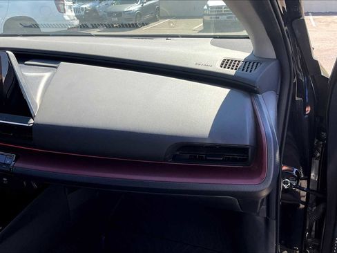 Used 2024 Toyota Prius Prime image 17