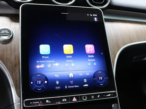 Used 2025 Mercedes-Benz C 300 Sedan image 36