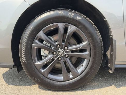 Used 2026 Toyota Sienna XSE AWD/4WD image 19
