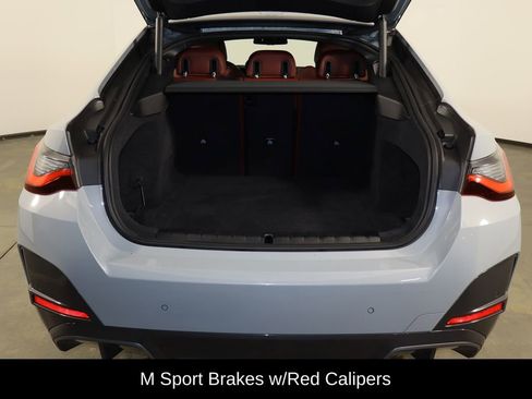 Used 2023 BMW i4 eDrive40 w/ M Sport Package image 18