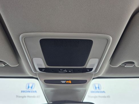 Used 2024 Honda HR-V LX image 6