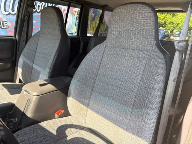Used 2001 Jeep Cherokee Sport AWD/4WD image 14