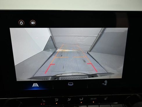 Used 2023 Chevrolet Colorado Z71 w/ Z71 Convenience Package 2 image 15