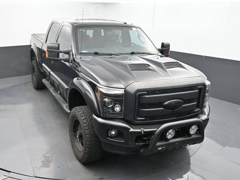 Used 2015 Ford F250 Lariat w/ Lariat Ultimate Package AWD/4WD image 28