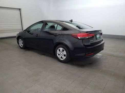 Used 2017 Kia Forte LX FWD image 3