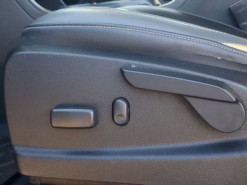 Used 2016 Chevrolet Colorado Z71 image 12