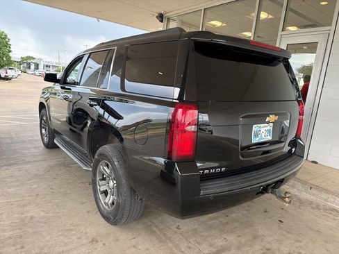 Used 2018 Chevrolet Tahoe LS RWD image 4