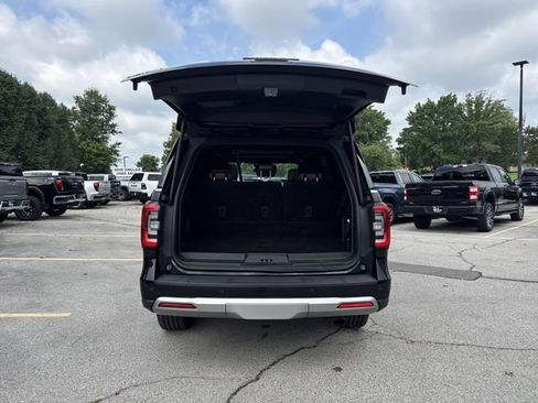 Used 2024 Ford Expedition Limited AWD/4WD image 27