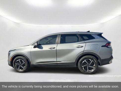 Used 2024 Kia Sportage LX FWD image 9