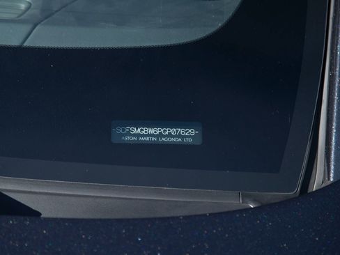 Used 2023 Aston Martin V8 Vantage Roadster image 27