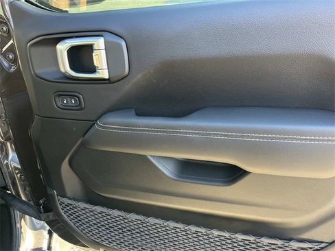 Used 2023 Jeep Wrangler Unlimited Sahara w/ Cold Weather Group image 22