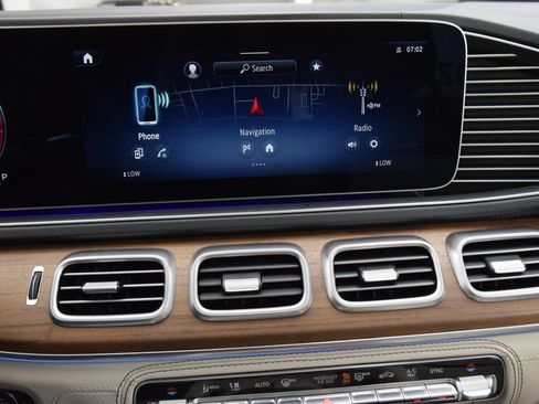 Used 2026 Mercedes-Benz GLE 53 AMG 4MATIC image 27