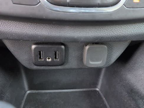 Used 2023 Chevrolet Traverse LS FWD image 30