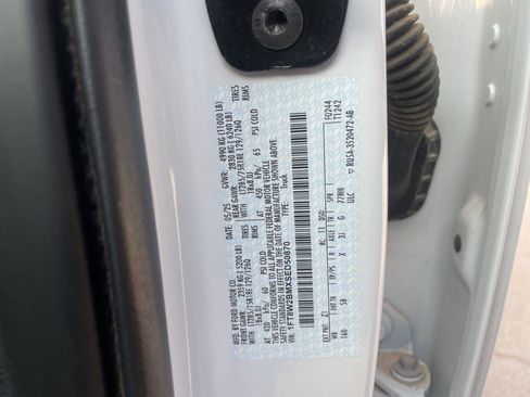 Used 2025 Ford F250 Lariat w/ Tremor Off-Road Package AWD/4WD image 44