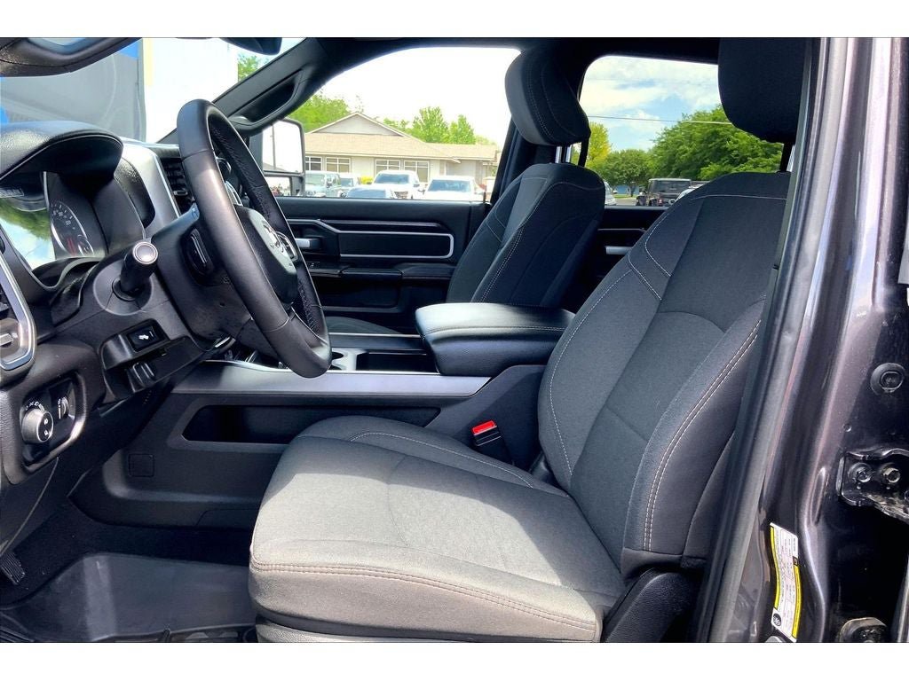 Used 2025 RAM 3500 Big Horn AWD/4WD image 25