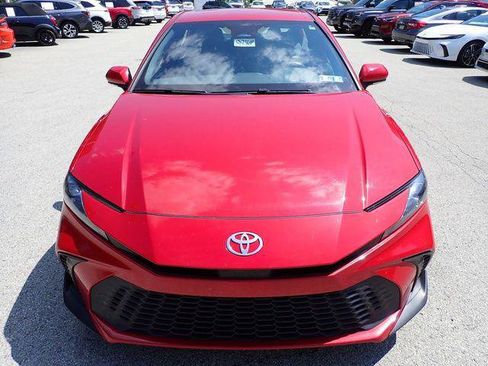Certified 2025 Toyota Camry SE FWD image 8