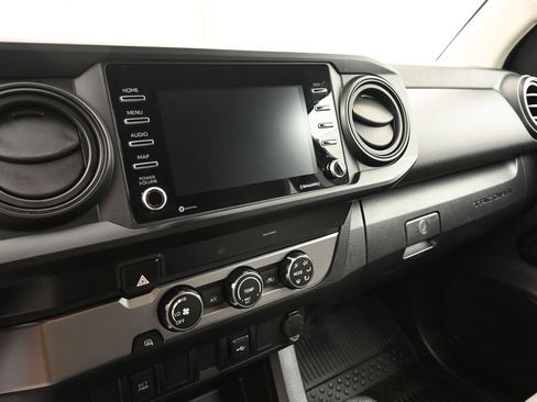 Used 2022 Toyota Tacoma SR w/ SR Convenience Package RWD image 23